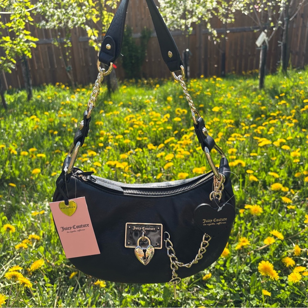 ⭐️ SOLD ⭐️ Juicy Couture Black Rolling On Hobo Bag - NWT 🖤✨